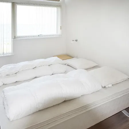 Ferienhaus 6 *